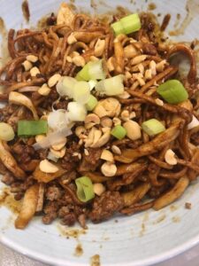 Kai (6)-
Dandan noodles